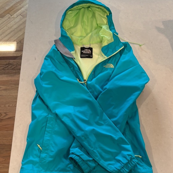 The North Face shell  great for layering. Gently worn with a lot of love left. - Picture 2 of 2
